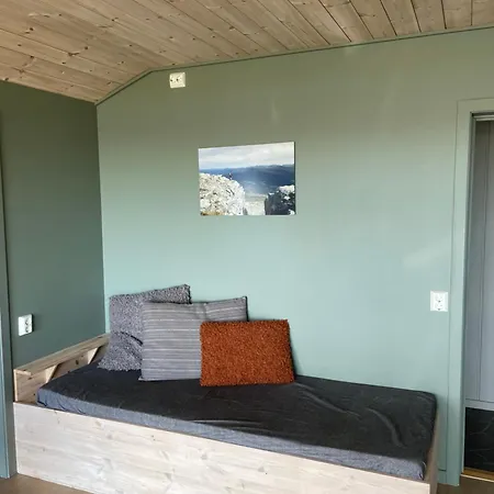 Fugelvagen, Cabins And Glamping Alvund Exteriör bild