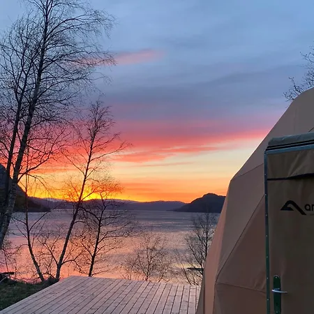 Fugelvagen, Cabins And Glamping Alvund Exteriör bild