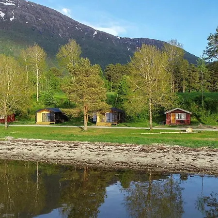 Fugelvagen, Cabins And Glamping Alvund Exteriör bild