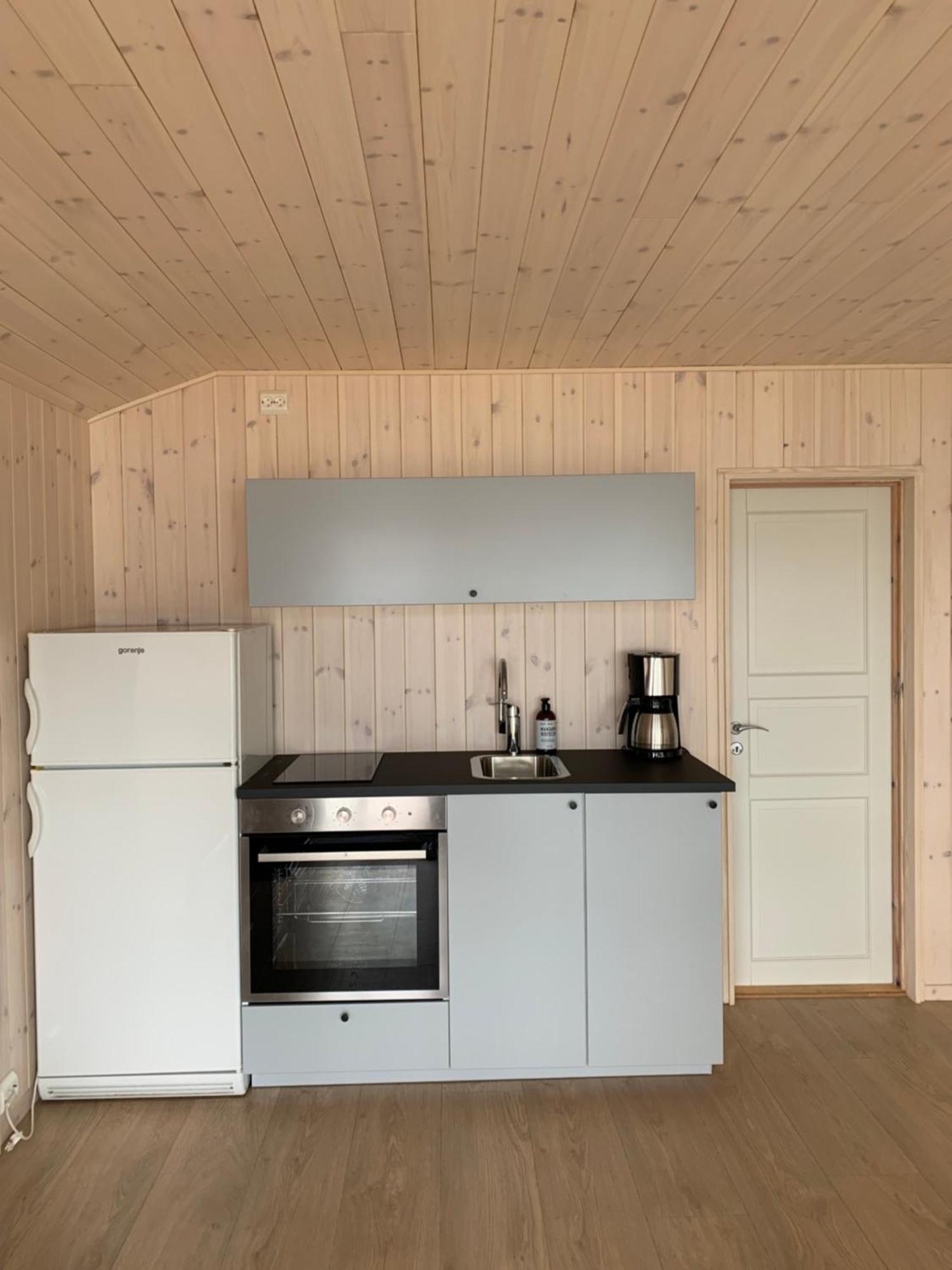 Campsite Fugelvagen, And Glamping Alvund